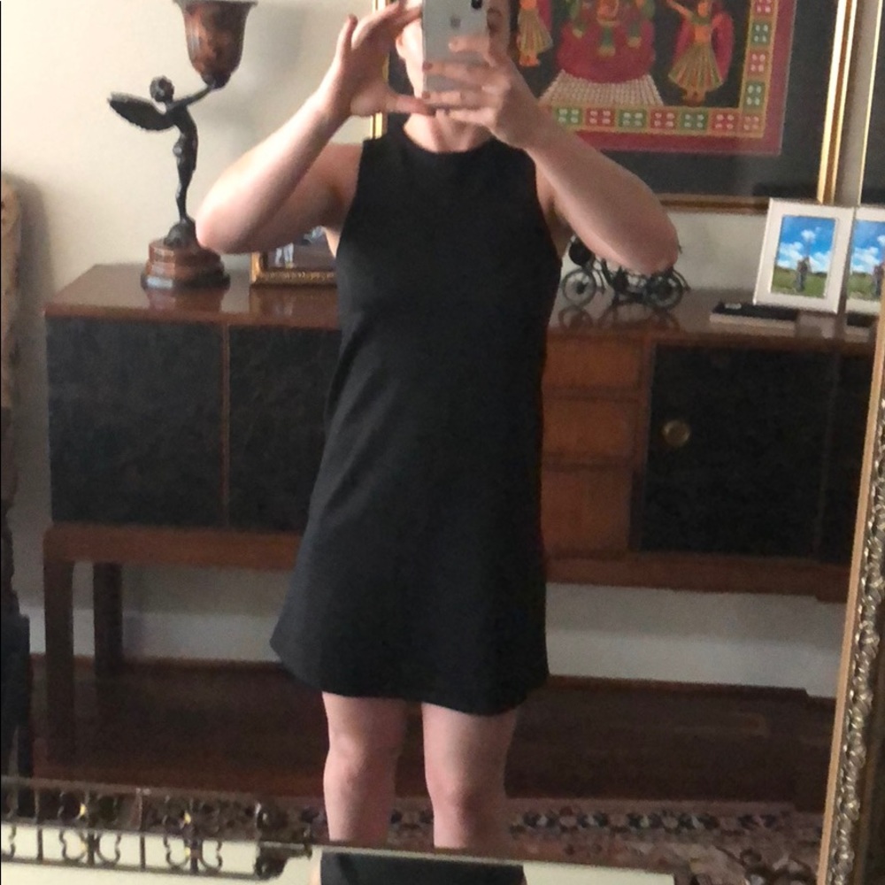 NWT super flattering black scuba shift dress